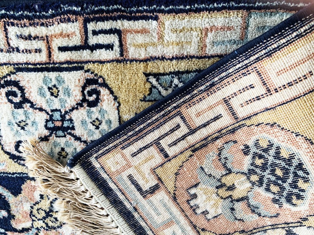 Teppich färben lassen